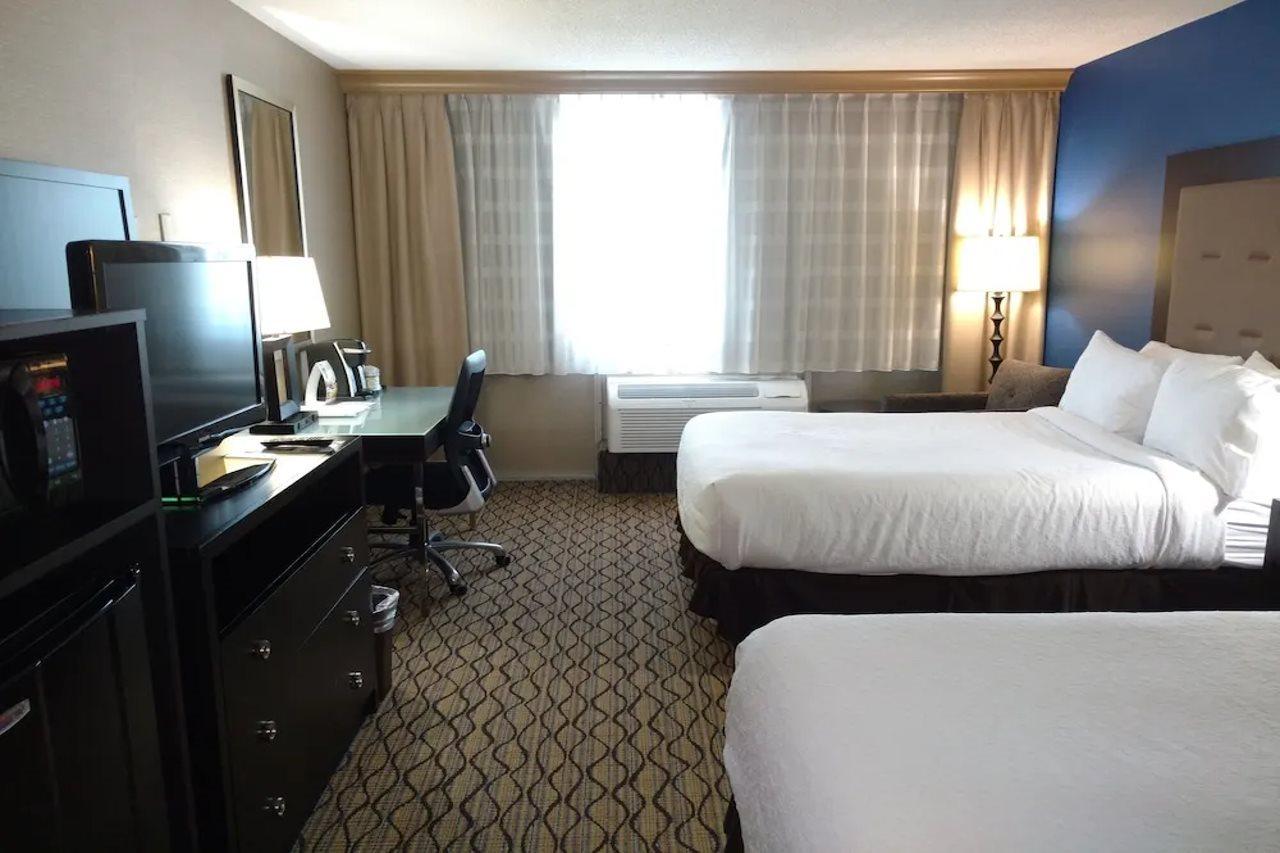 Hotel Pittsburgh East